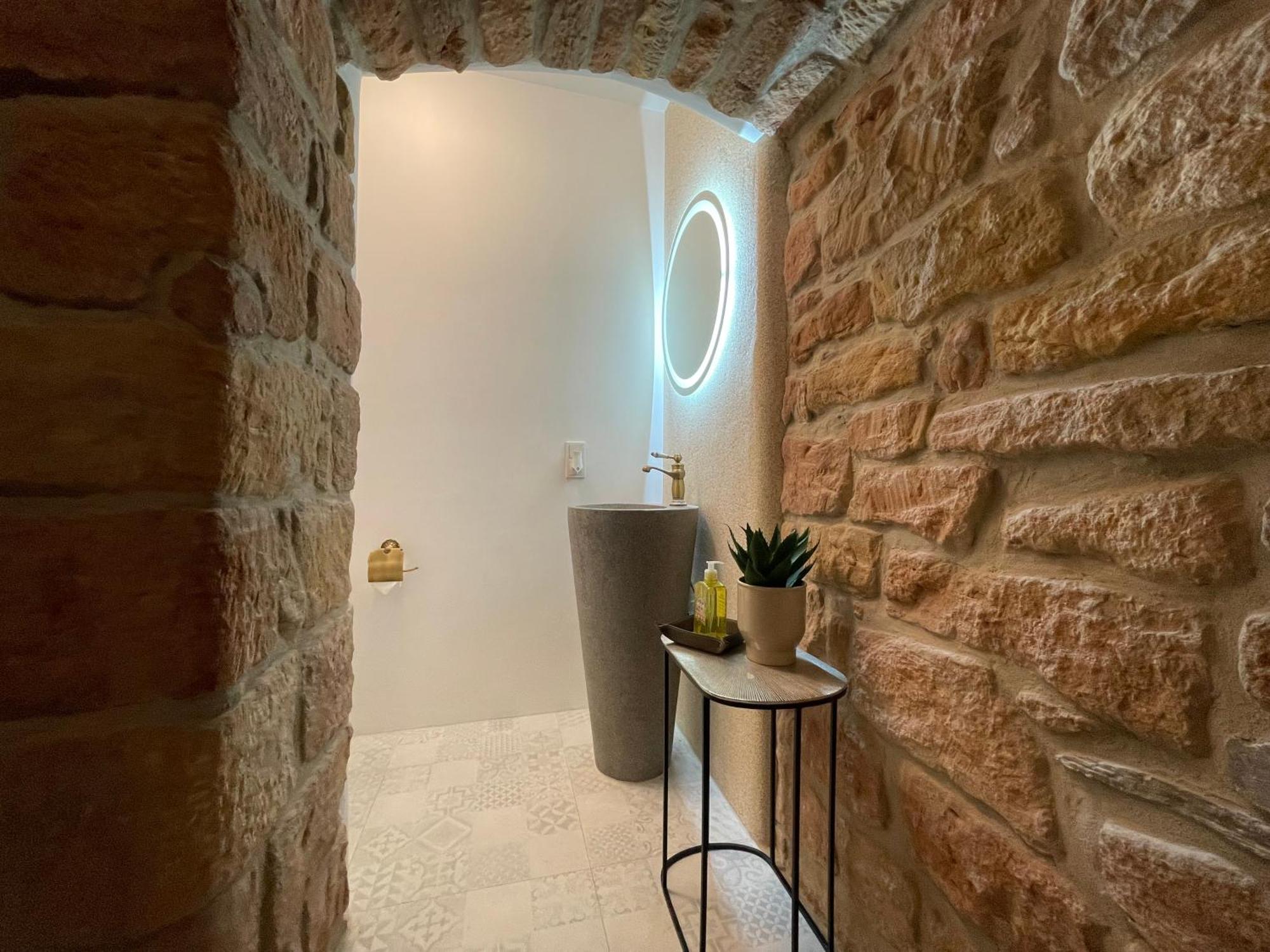 Luxurioese Ferienwohnung Mit Wellness Oase Saarburg Exterior foto